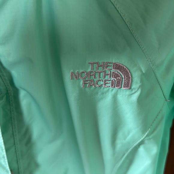The North Face 💚 Jacket - Picture 5 of 16